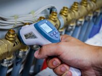 BGS Stirn-Fieber-Thermometer | kontaktlos, Infrarot | für Personen + Objekt-Messung | 0 - 100°