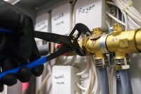 BGS Wasserpumpenzange | selbstjustierend | 250 mm