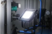 BGS Duo-SMD-LED-Arbeits-Strahler | mit Stativ | 2 x 70 W